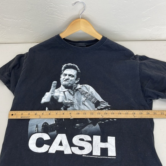 Vintage Iconic Johnny Cash Middle Finger Rock Band T Shirts Sz L - Picture 4 of 7